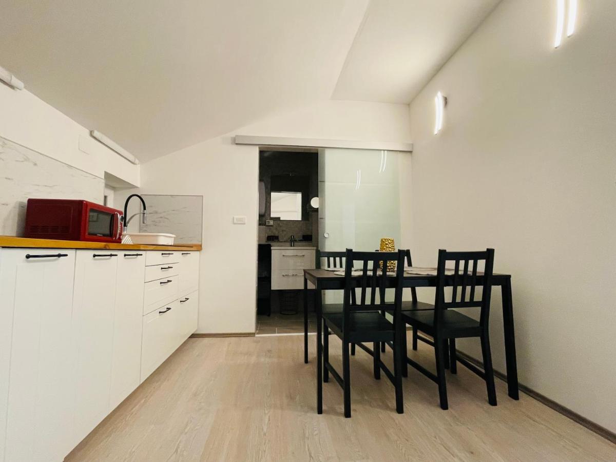トールミンVanadium Houseアパートメント エクステリア 写真